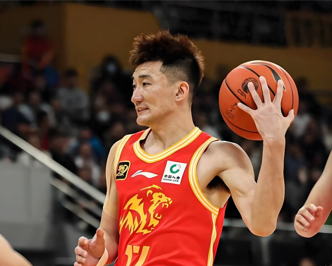 杏彩体育-杨鸣给广厦队提了4条建议！